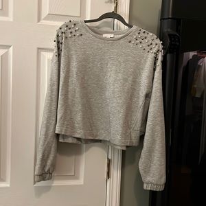 Size medium sweater 💗